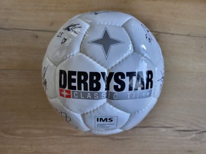 Bal met handtekeningen (FC Eindhoven) - Afbeelding 2