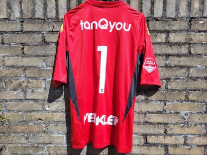 Wedstrijdshirt + broekje Yanick van Osch (met badge) (2)