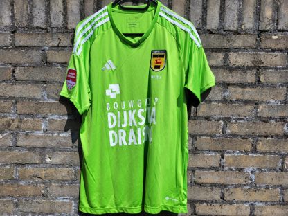 Wedstrijdshirt + broekje Yanick van Osch (met badge) (1) - Afbeelding 3