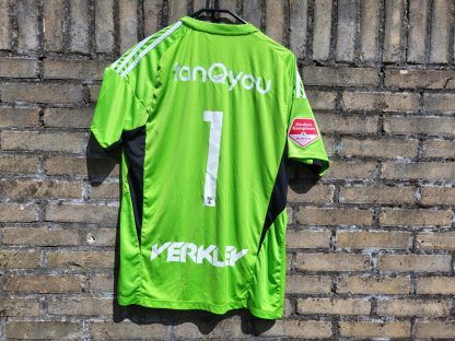 Wedstrijdshirt + broekje Yanick van Osch (met badge) (1)