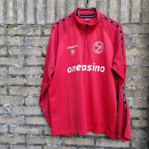 Almere City FC trainingstrui nummer 4
