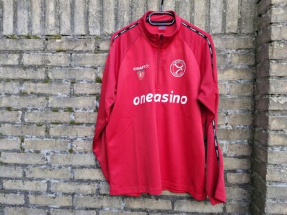Almere City FC trainingstrui nummer 4
