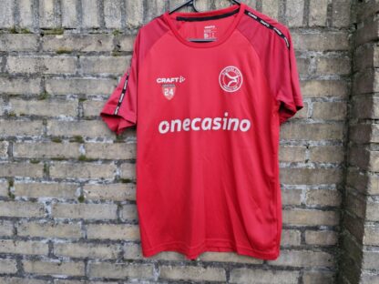 Almere City FC trainingsshirt nummer 24