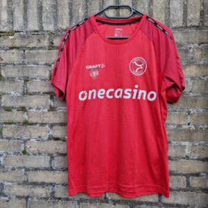 Almere City FC trainingsshirt nummer 9