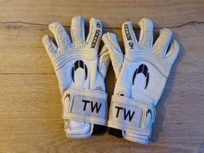 Handschoenen Ties Wiggers (met initialen) (1)