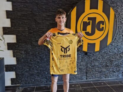 Gesigneerd shirt Roda JC (met badge)