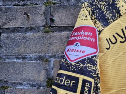 Gesigneerd shirt Roda JC (met badge) - Afbeelding 3