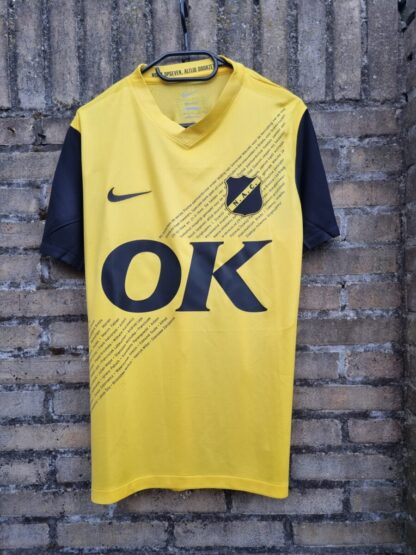 NAC Breda thuisshirt