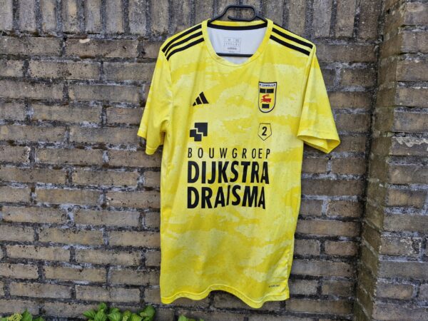 Warming up shirt Gabi Caschili