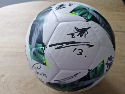 Sporting Hasselt gehandtekende bal - Afbeelding 5