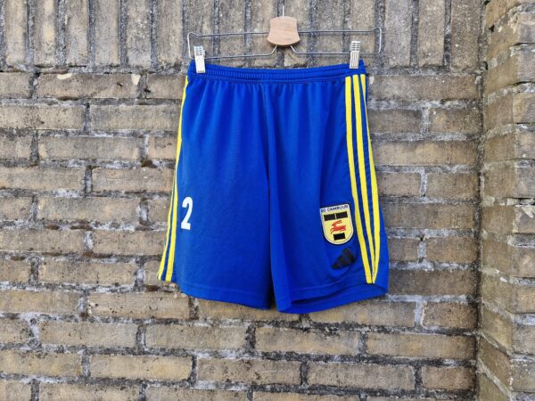 SC Cambuur jeugdshirt + broekje nummer 2 (thuis) - Afbeelding 3