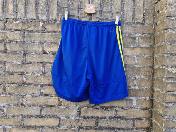 SC Cambuur jeugdshirt + broekje nummer 2 (thuis) - Afbeelding 4