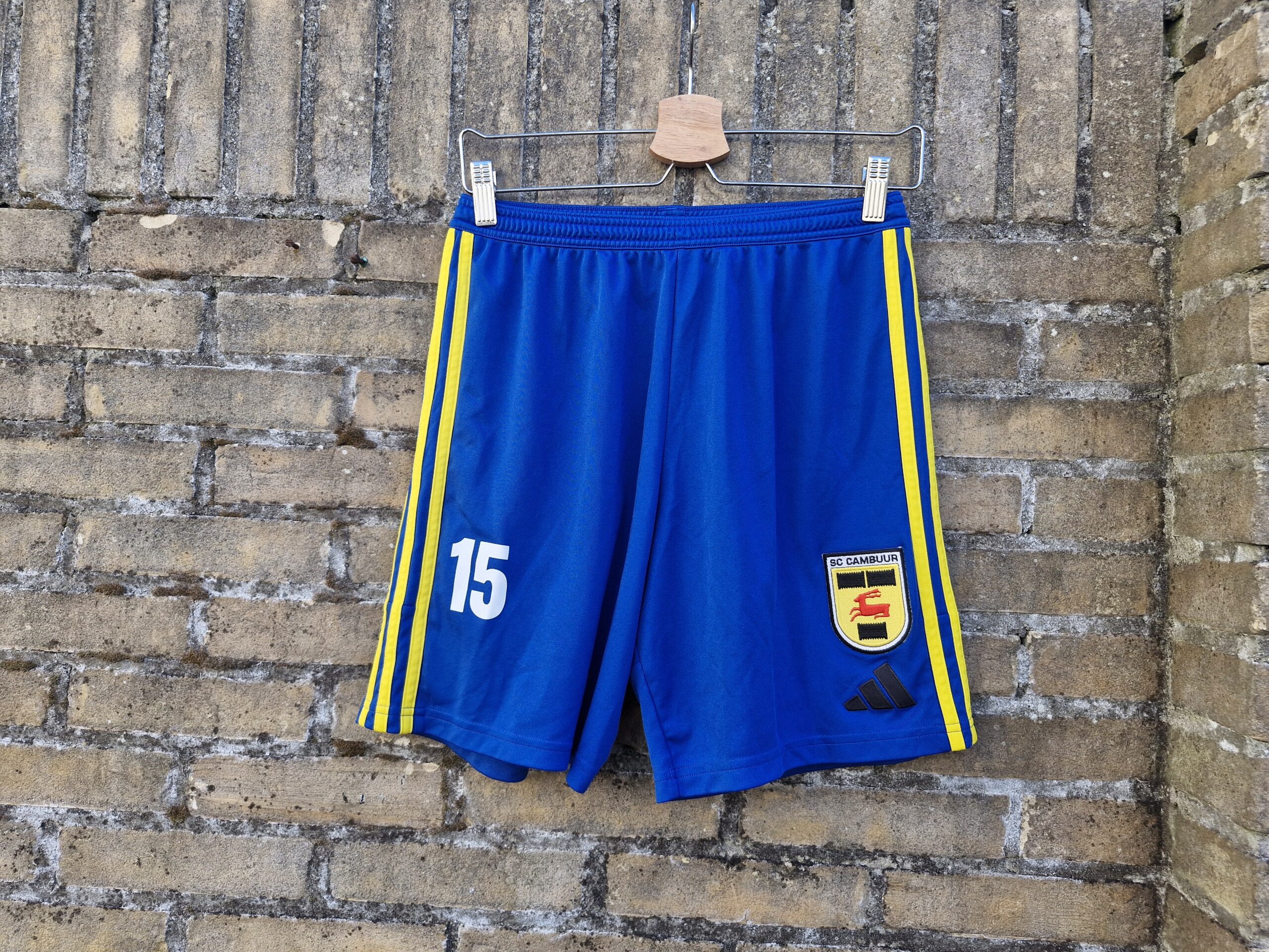 SC Cambuur jeugdshirt + broekje nummer 15 (thuis) - Afbeelding 3