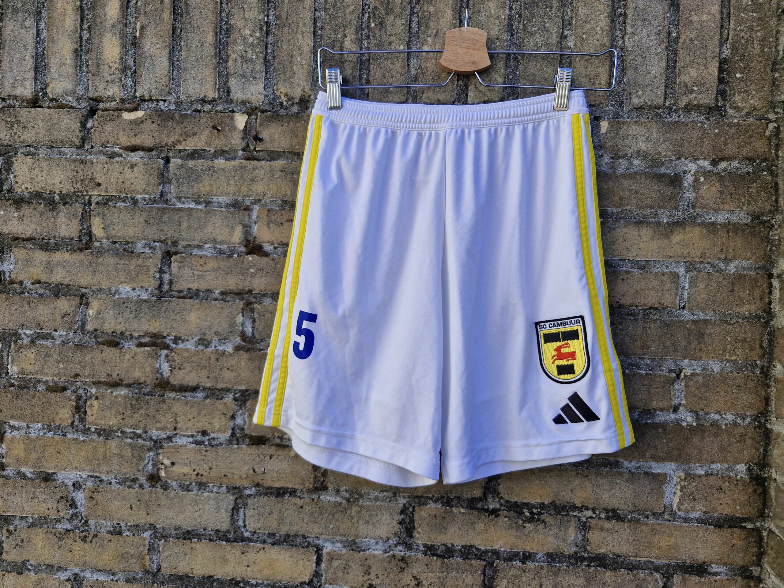 SC Cambuur jeugdshirt + broekje nummer 5 (uit) - Afbeelding 3