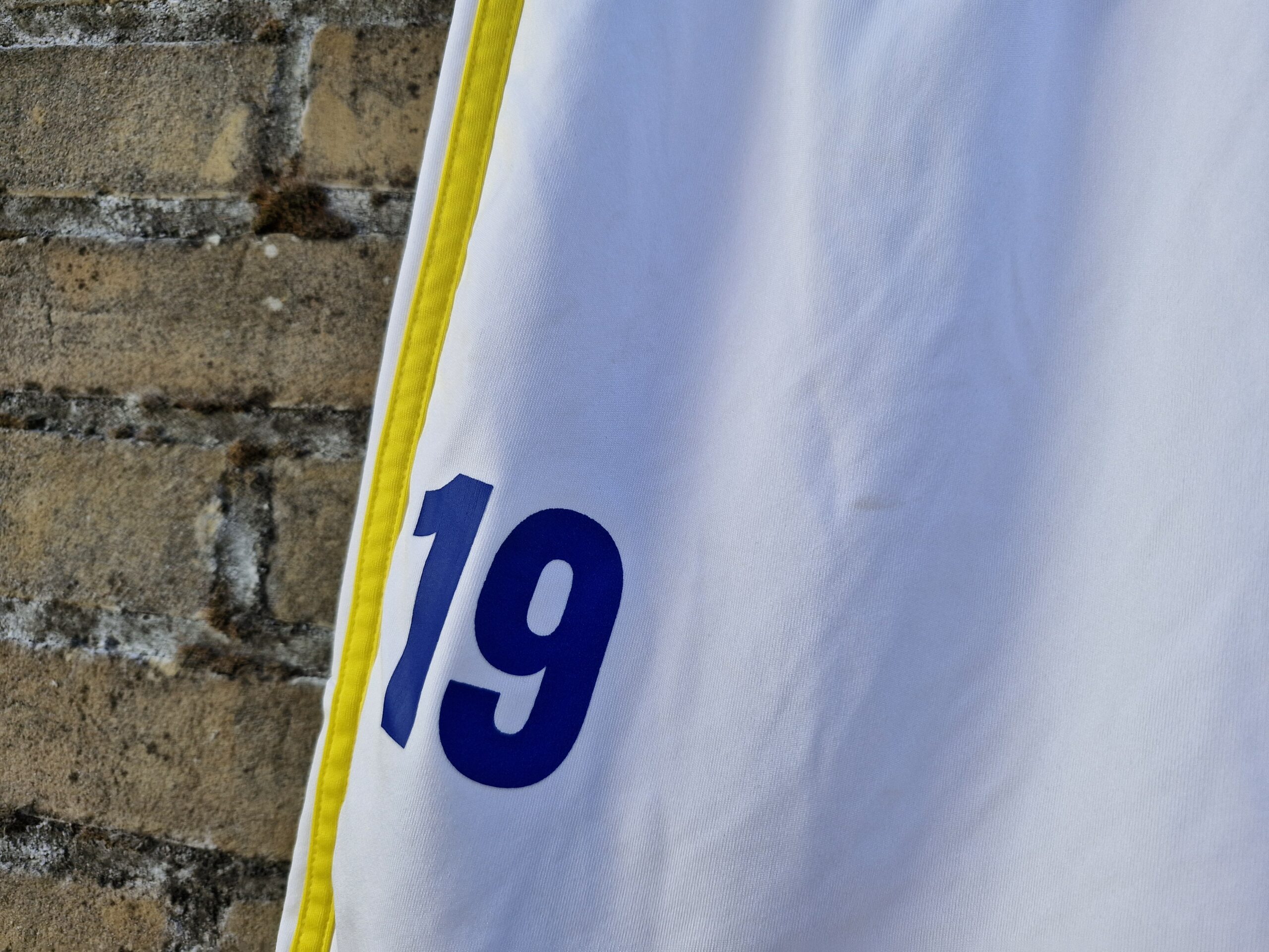 SC Cambuur jeugdshirt + broekje nummer 19 (uit) - Afbeelding 8