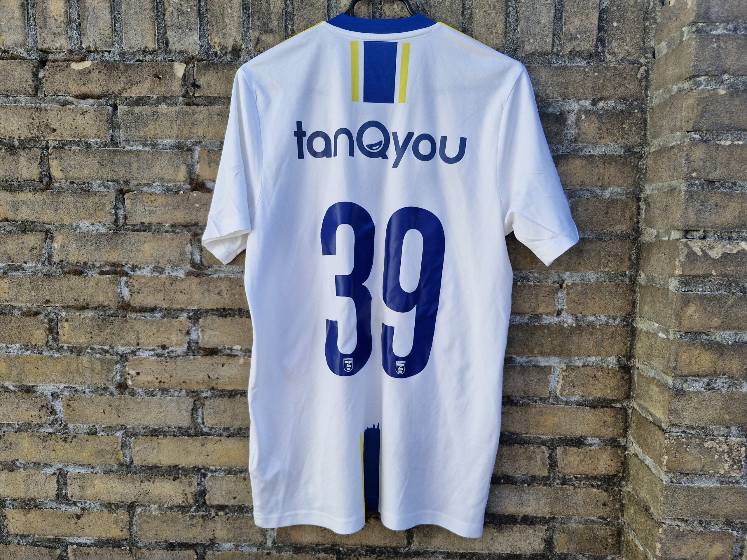 SC Cambuur jeugdshirt + broekje nummer 39 (uit)