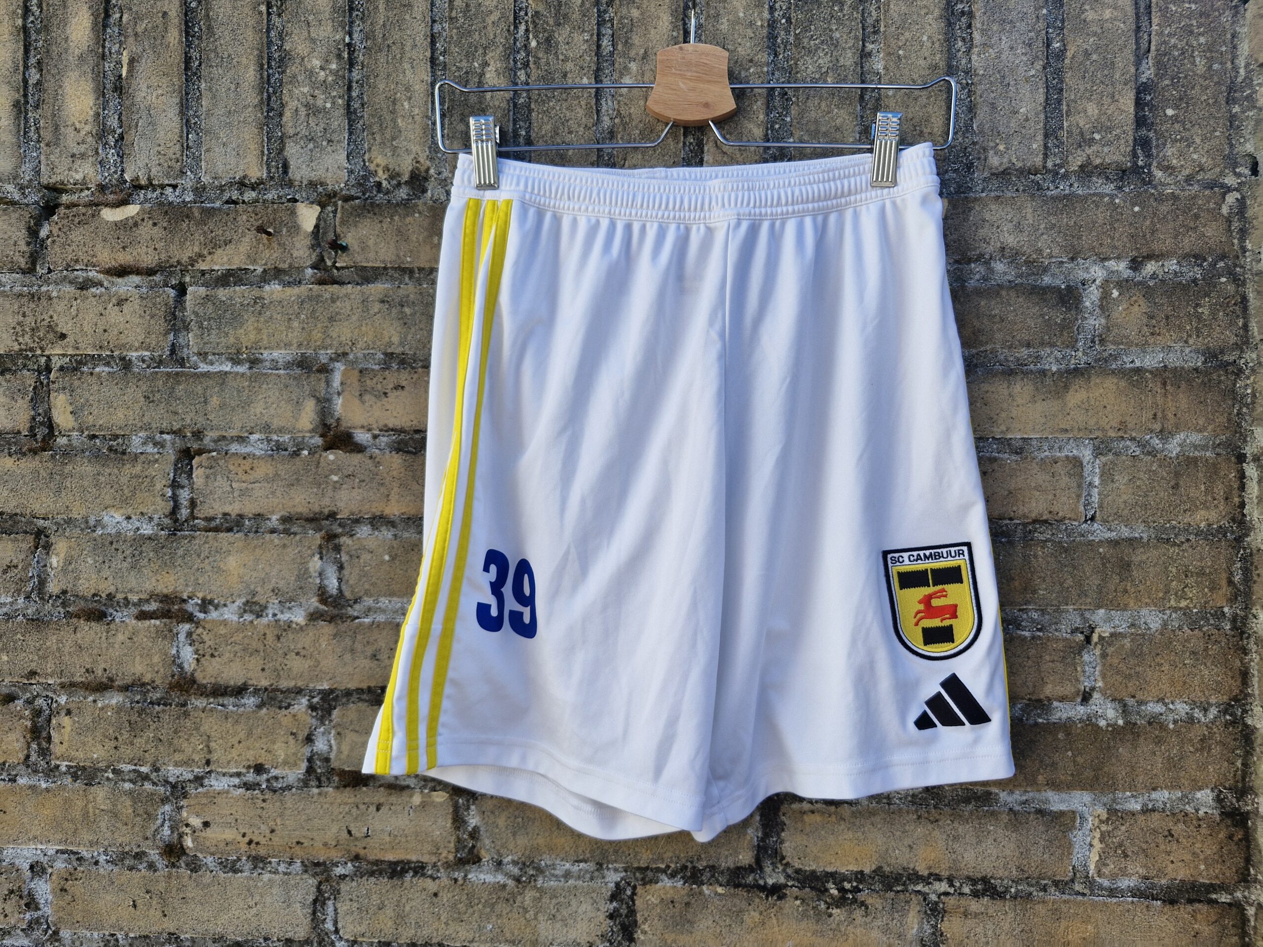 SC Cambuur jeugdshirt + broekje nummer 39 (uit) - Afbeelding 3