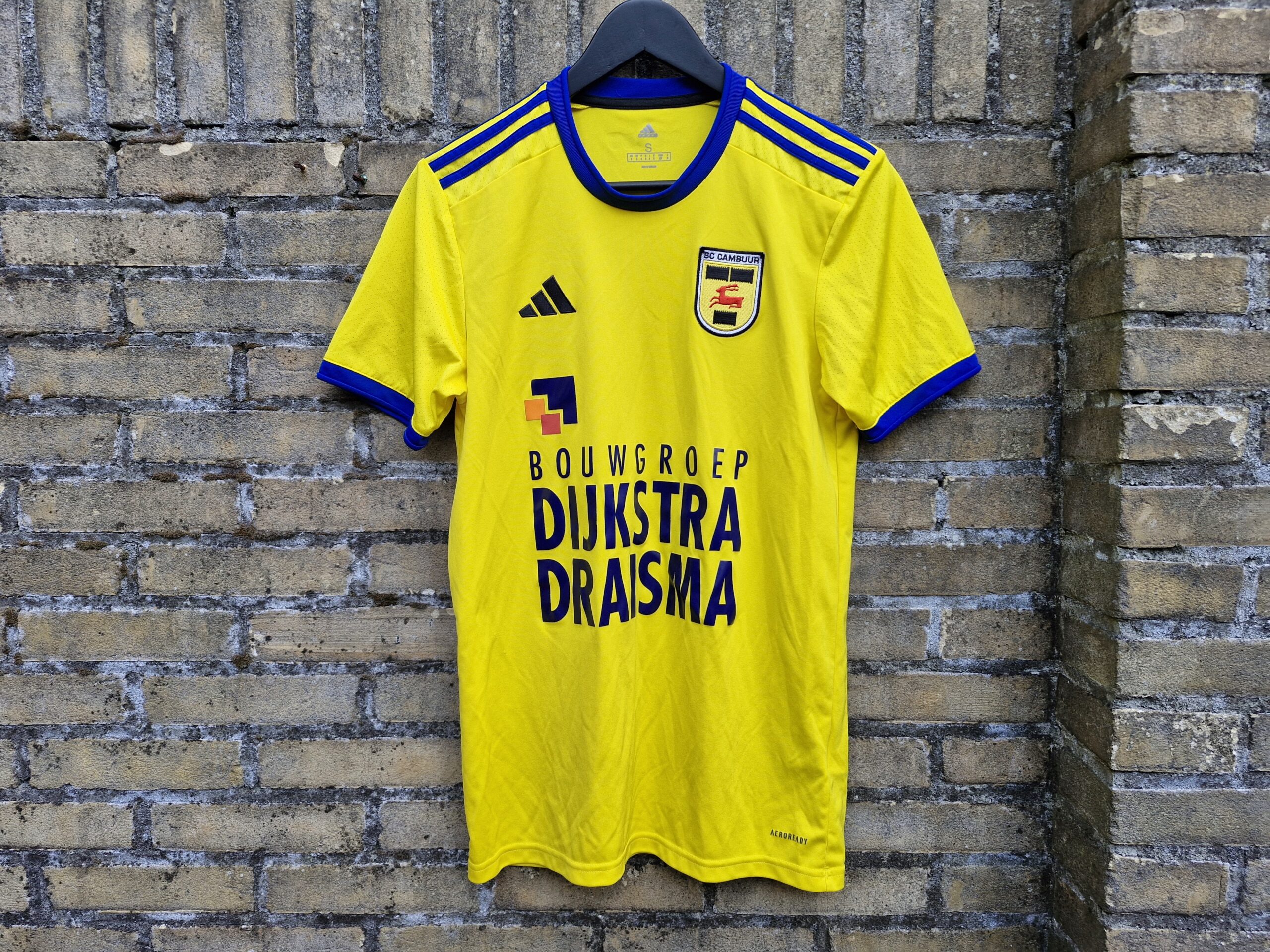 SC Cambuur jeugdshirt + broekje nummer 15 (thuis) - Afbeelding 2