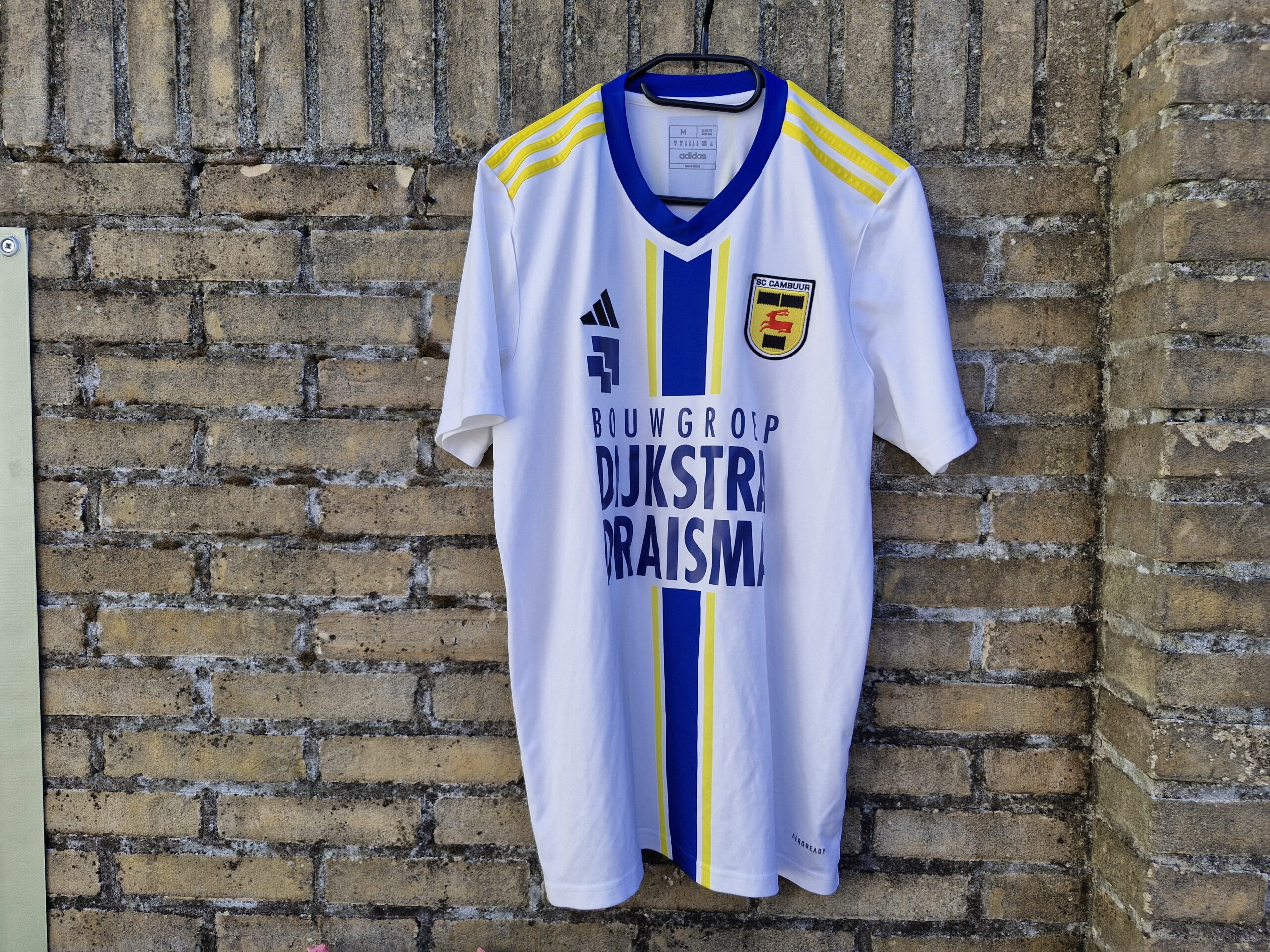 SC Cambuur jeugdshirt + broekje nummer 39 (uit) - Afbeelding 2