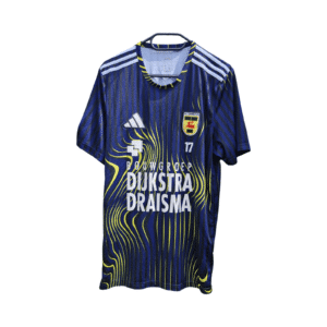 SC Cambuur warming up shirt nummer 17