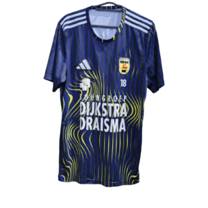 SC Cambuur warming up shirt nummer 18