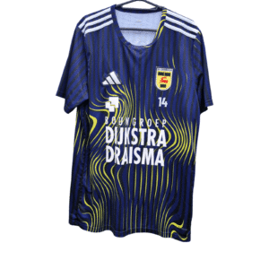 SC Cambuur warming up shirt nummer 14
